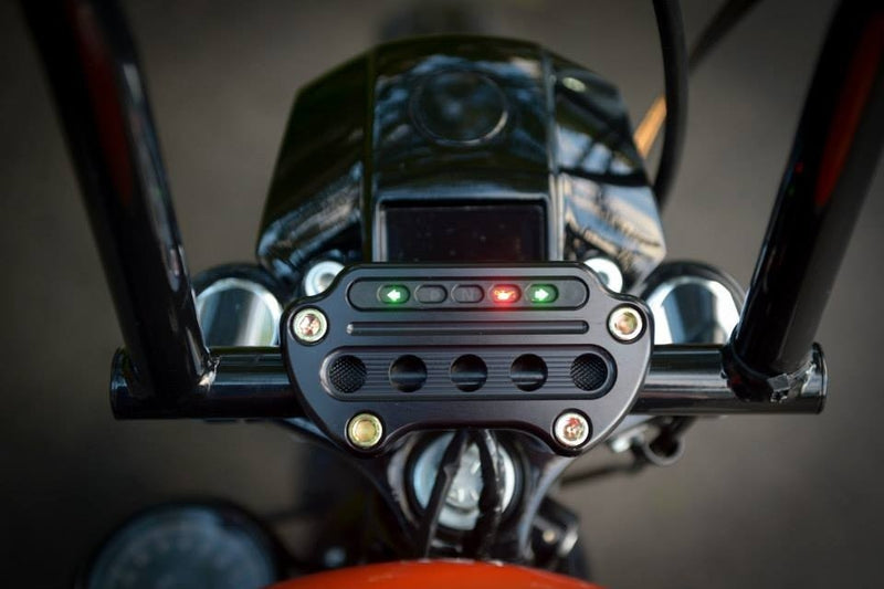 INDICATOR CLAMP BLACK / JOKER MACHINE / '95-UP SPORTSTERS